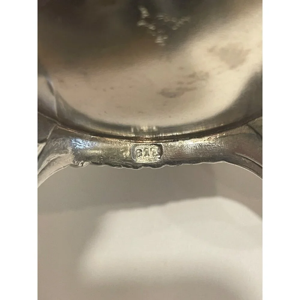 W.M. Rogers Silver Plated Water Pitcher With Guard Preowned in‎ good condition